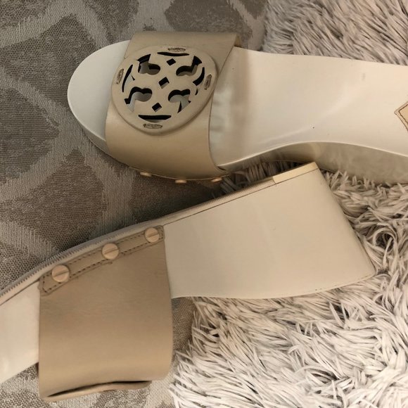 Tory Burch Logo Wedge Slide - Picture 4 of 6